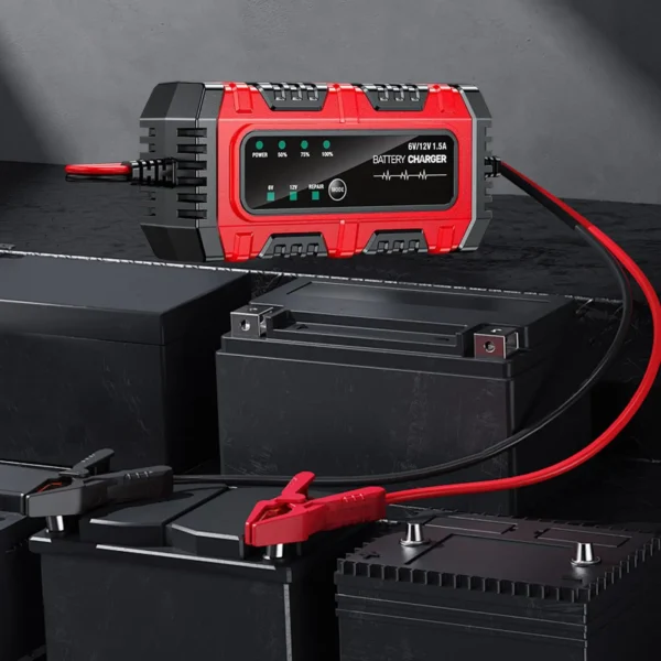 Car Battery Trickle Charger and Maintainer 1.5A 6V/12V Truck Trickle Battery Charger Automatic Tender Maintainer for Motorcycle